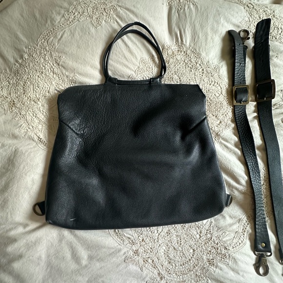 ❤️Leather Large Convertible Backpack/Purse, Carmel Goldental - Picture 7 of 12